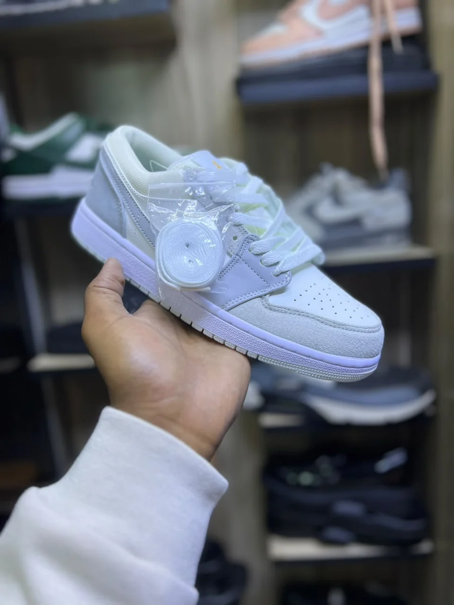 Jordan Air Jordan 1 Low White Grey Suede — White / Light Grey