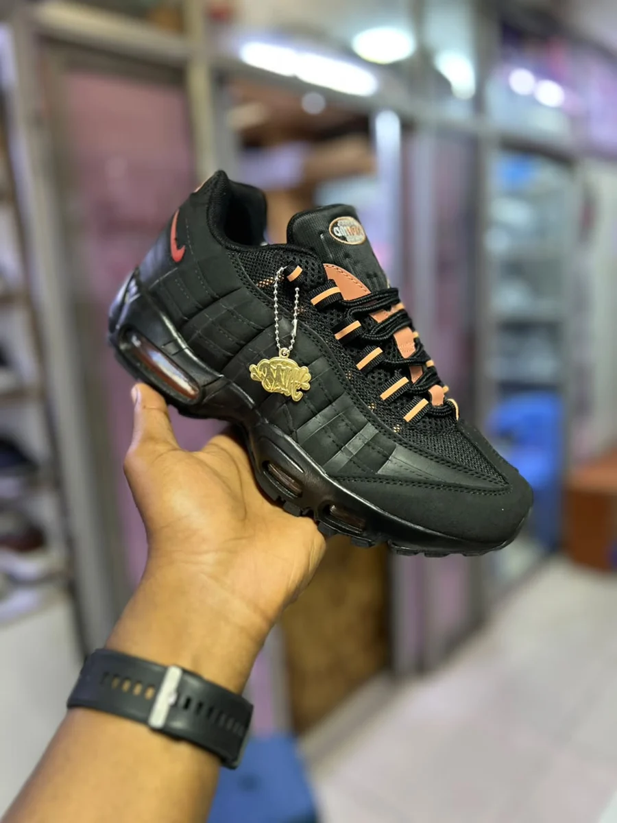 Nike Nike Air Max 95 Black Copper — Black / Copper / Salmon