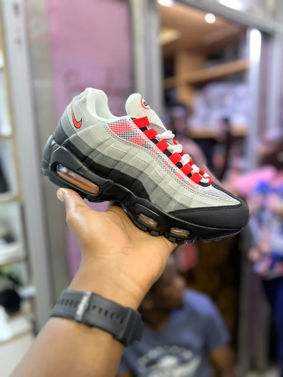 Nike Nike Air Max 95 Grey Solar Red — Black / Grey gradient / Solar Red
